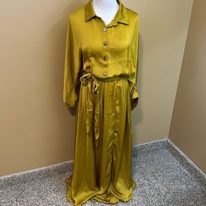 Aakaa Long Sleeve Maxi Shirt Dress in Olive Green
